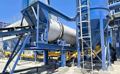 What are the characteristics of asphalt mixture produced by asphalt mixing plant?